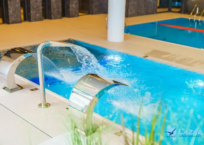 Lazar Polanki Aqua アパート *